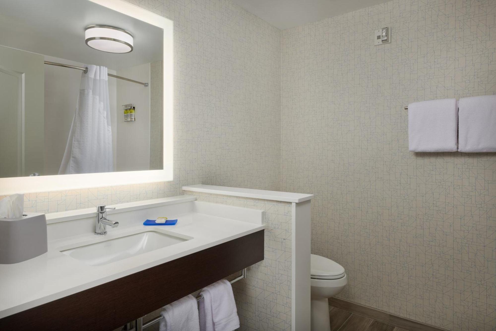 Express - By Ihg Hotel Lockport